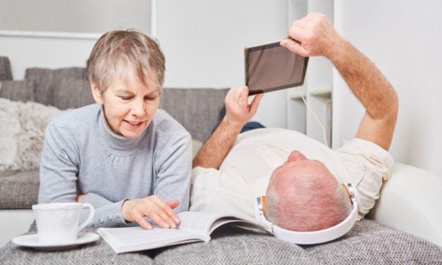 PocketBook InkPad Color 3: Perfektes E-Book-Lesegerät für Senioren 